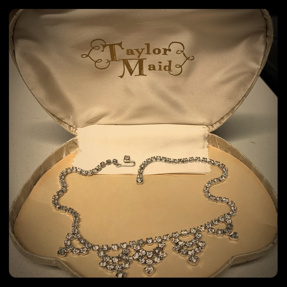 Vintage Taylor Maid rhinestone necklace